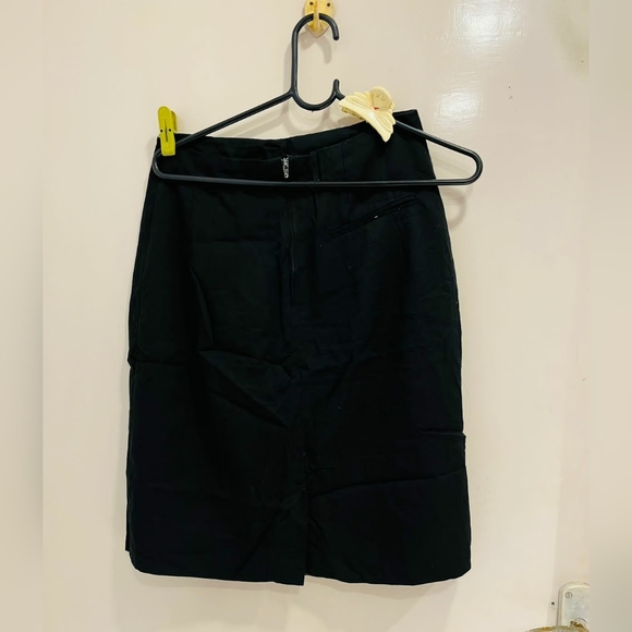 Dresses & Skirts - Black pencil skirt